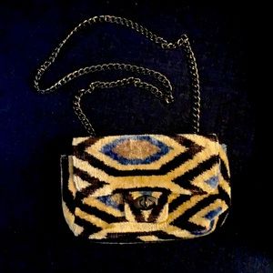 Small bold purse, never used!